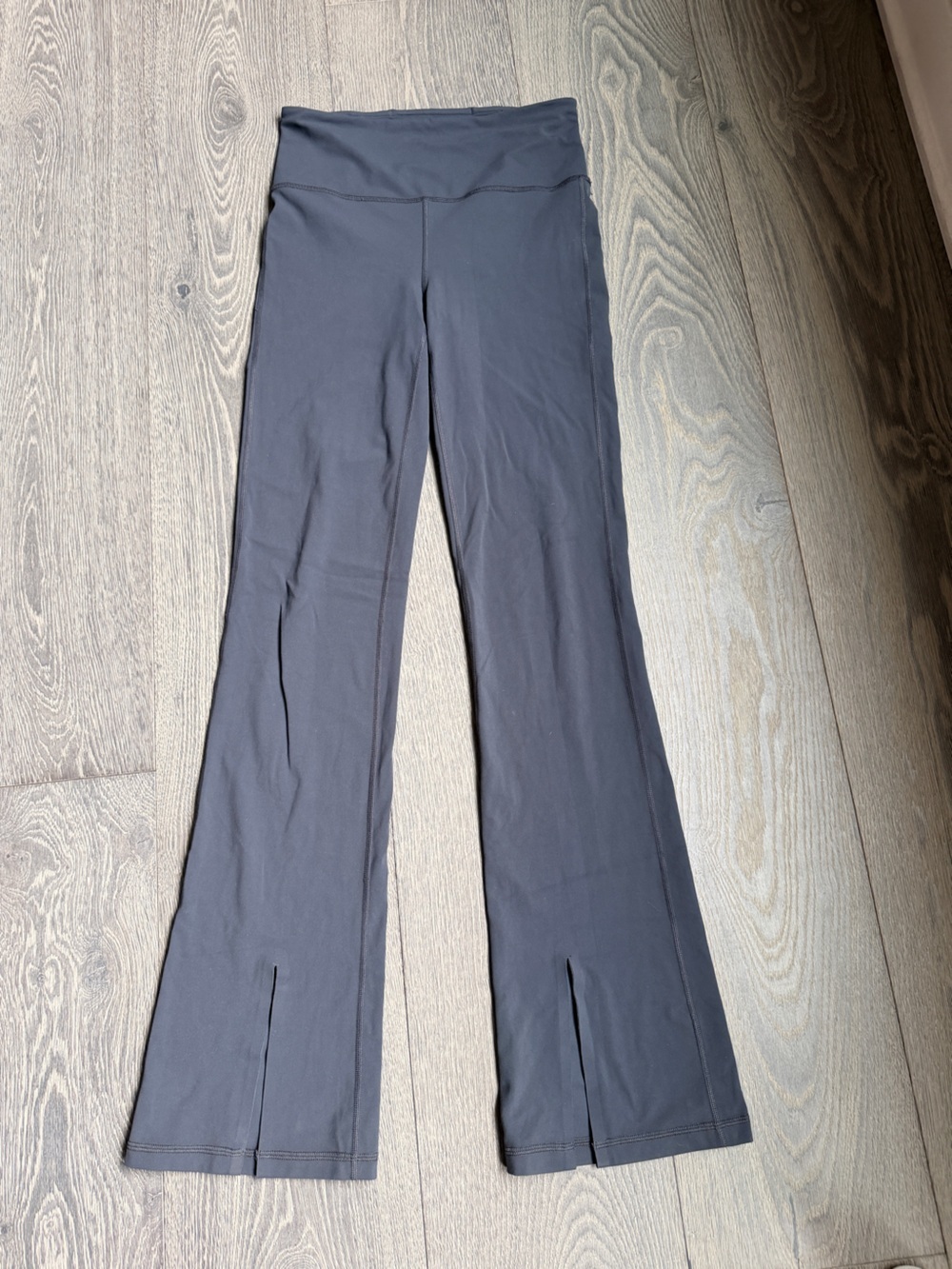 Athleta Elation Split Flare Pant in Dark Charcoal Gray Size MT Medium Tall